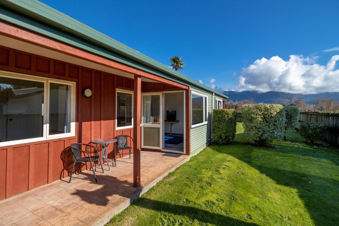 Anatoki Lodge Motel Takaka Bagian luar foto